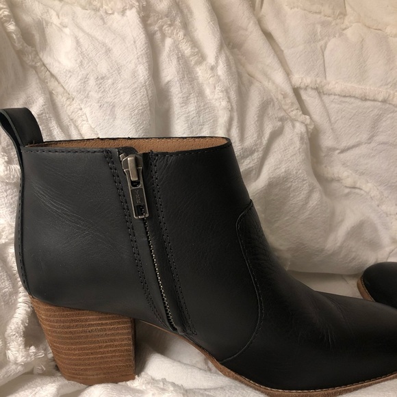 Madewell Black Leather Booties - Picture 6 of 7